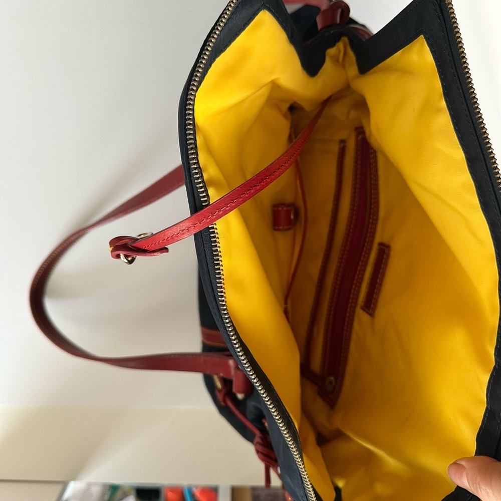 Dooney & Bourke Nylon Smith shoulder handbag - Picture 4 of 6